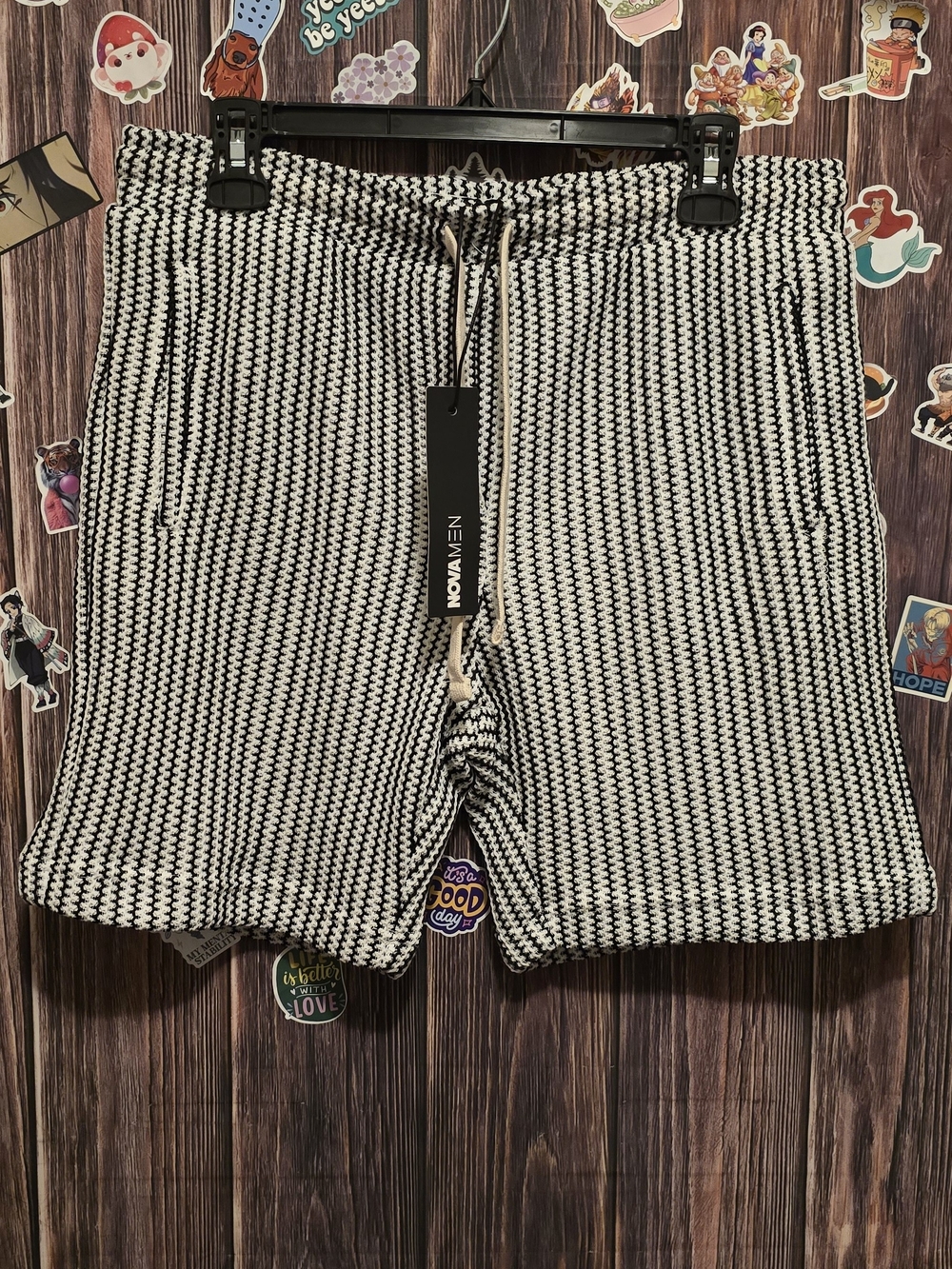 Black & White Knit Men’s Drawstring Shorts